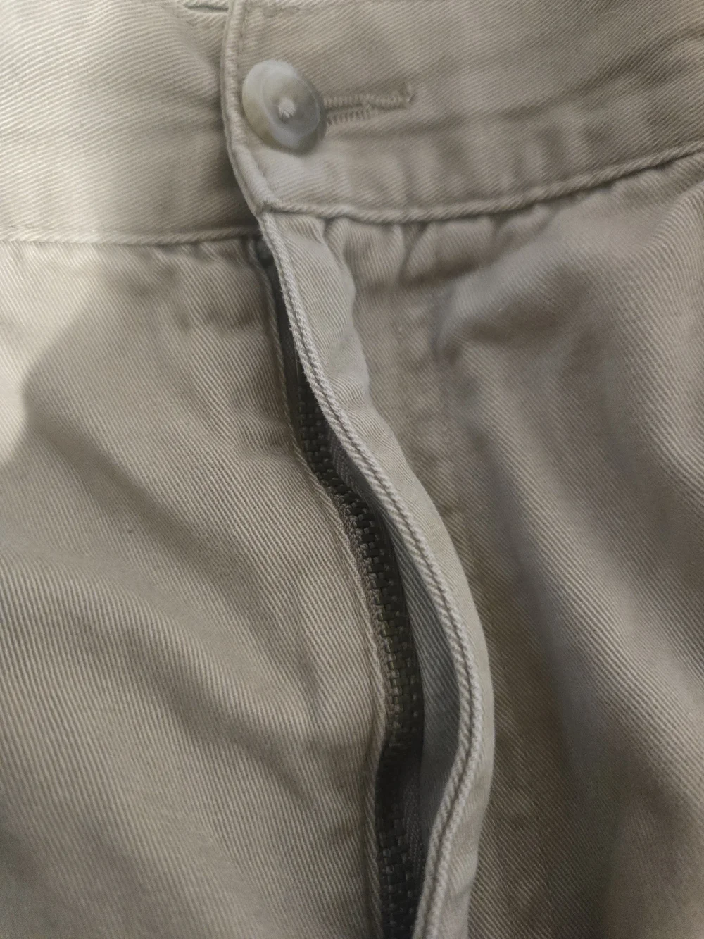 croft & barrow Men's Tan Cargo Shorts with Utility Pockets